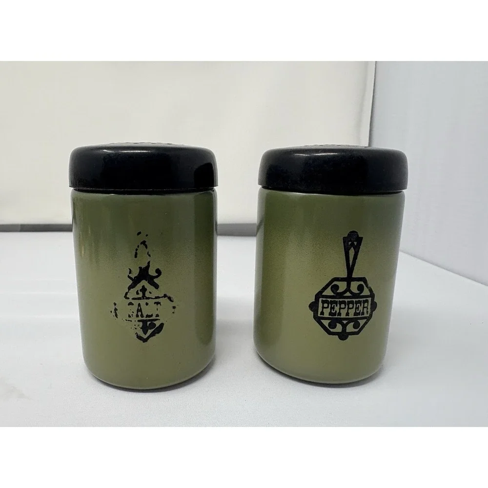 Vintage West Bend Salt &‎ Pepper Shakers Mid Century Modern Olive Green  4